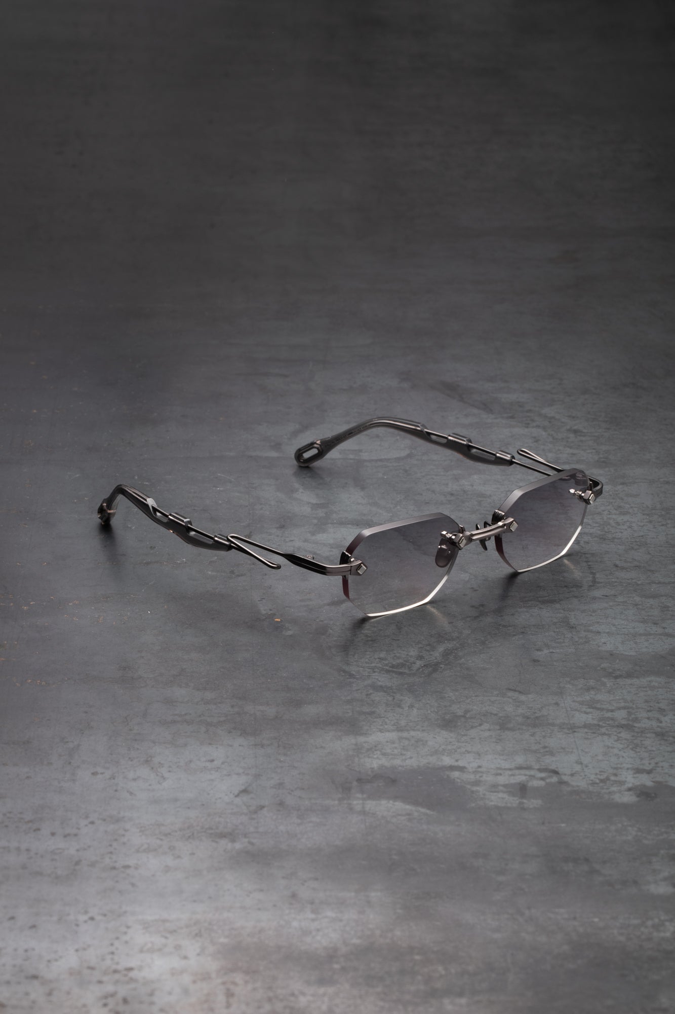 RIMLESS C33