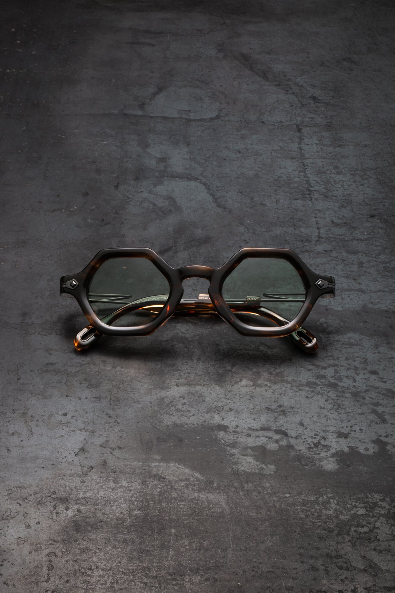 CC610X — Acetate Sunglasses | CAPOTE