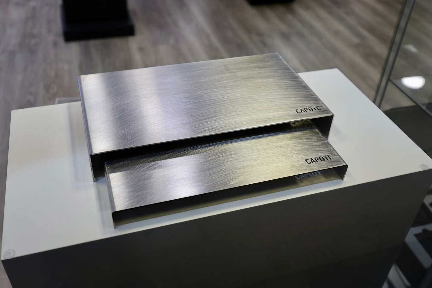 POS metal dispenser